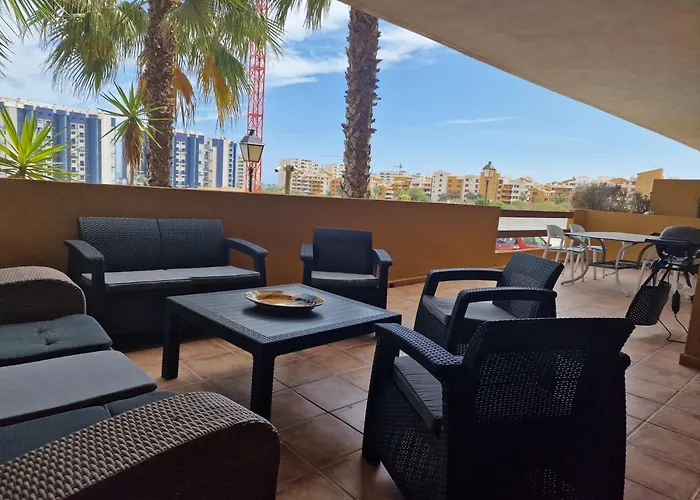 Espana - Punta Prima Torrevieja Orihuela Costa - Large Apartment For 6-People 85M2 And Terrace 40M2 Central Air Conditioning Wi-Fi Living Room Kitchen 2 Bedrooms 2 Bathrooms 3 Swimming Pools Parking Security To The Sea 160M Only 40 Min To The Airport