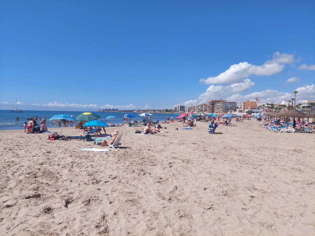 Espana - Punta Prima Orihuela Costa - Large For 6-people 85m2 And Terrace 40m2 Air Conditioning Wi-fi Living Kitchen 2 Bedrooms 2 Bathrooms 3 Swimming Pools Parking Security To The Sea 160m Only 40 Min To The Airport Apartment