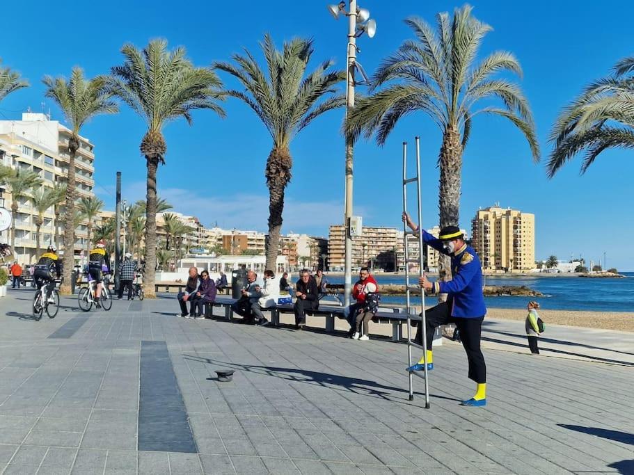 Espana - Punta Prima Orihuela Costa - Large For 6-people 85m2 And Terrace 40m2 Air Conditioning Wi-fi Living Kitchen 2 Bedrooms 2 Bathrooms 3 Swimming Pools Parking Security To The Sea 160m Only 40 Min To The Airport Appartamento Torrevieja
