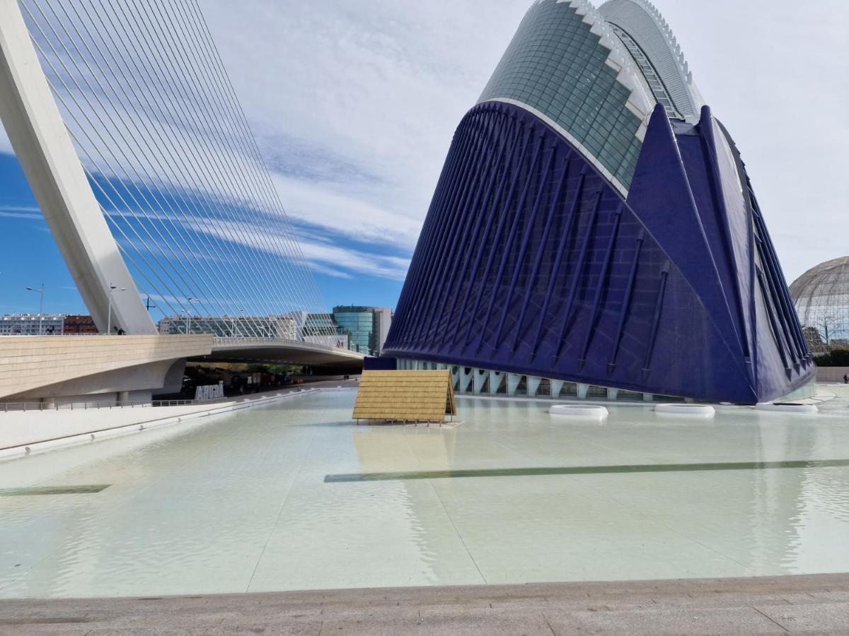 Apartment Espana - Punta Prima Orihuela Costa - Large For 6-people 85m2 And Terrace 40m2 Air Conditioning Wi-fi Living Kitchen 2 Bedrooms 2 Bathrooms 3 Swimming Pools Parking Security To The Sea 160m Only 40 Min To The Airport *